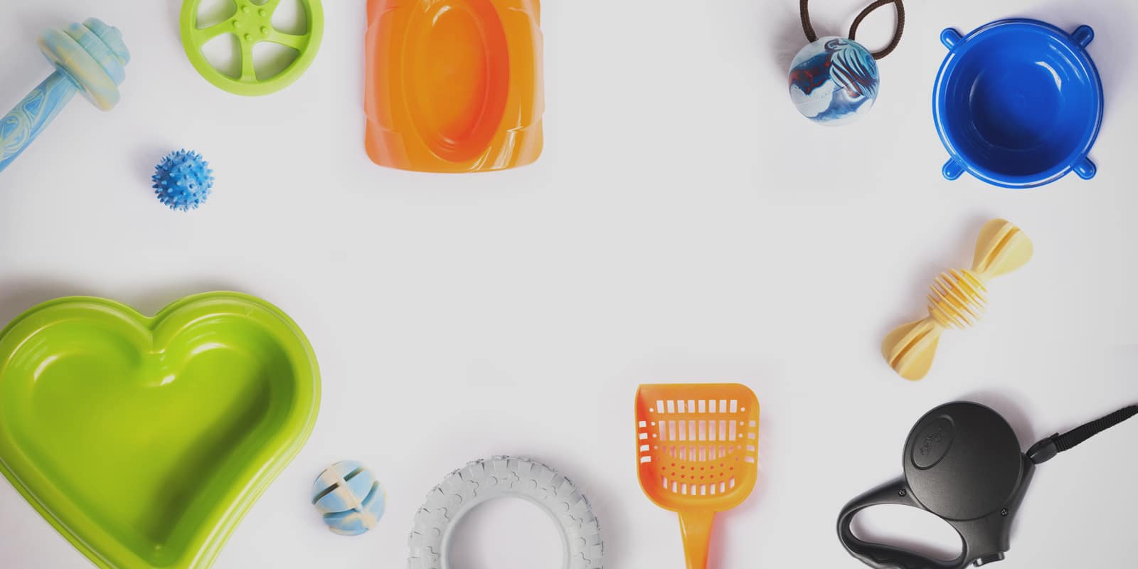 Sum-Plast wholesale plastic pet bowls and scented TPR rubber dog toys