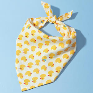Fashionable Eco-Friendly Polyester Cartoon Pet Accessories Wholesale Puppy Scarfs Cat Bandanas Plaid Pattern Winter Spring